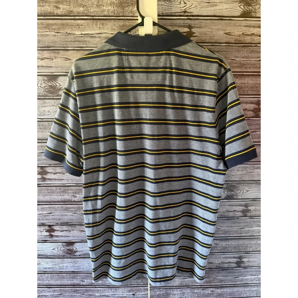 Banana Republic brand banana